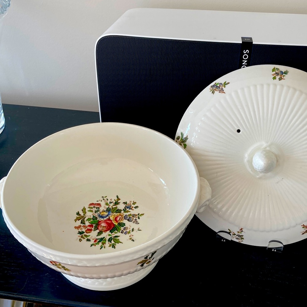 Wedgwood Edme Conway Lidded Dish